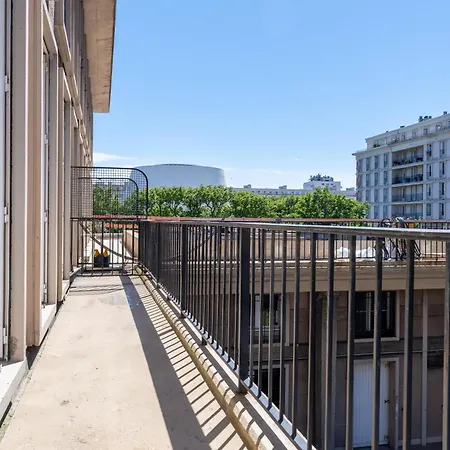 Apartment - Perret *